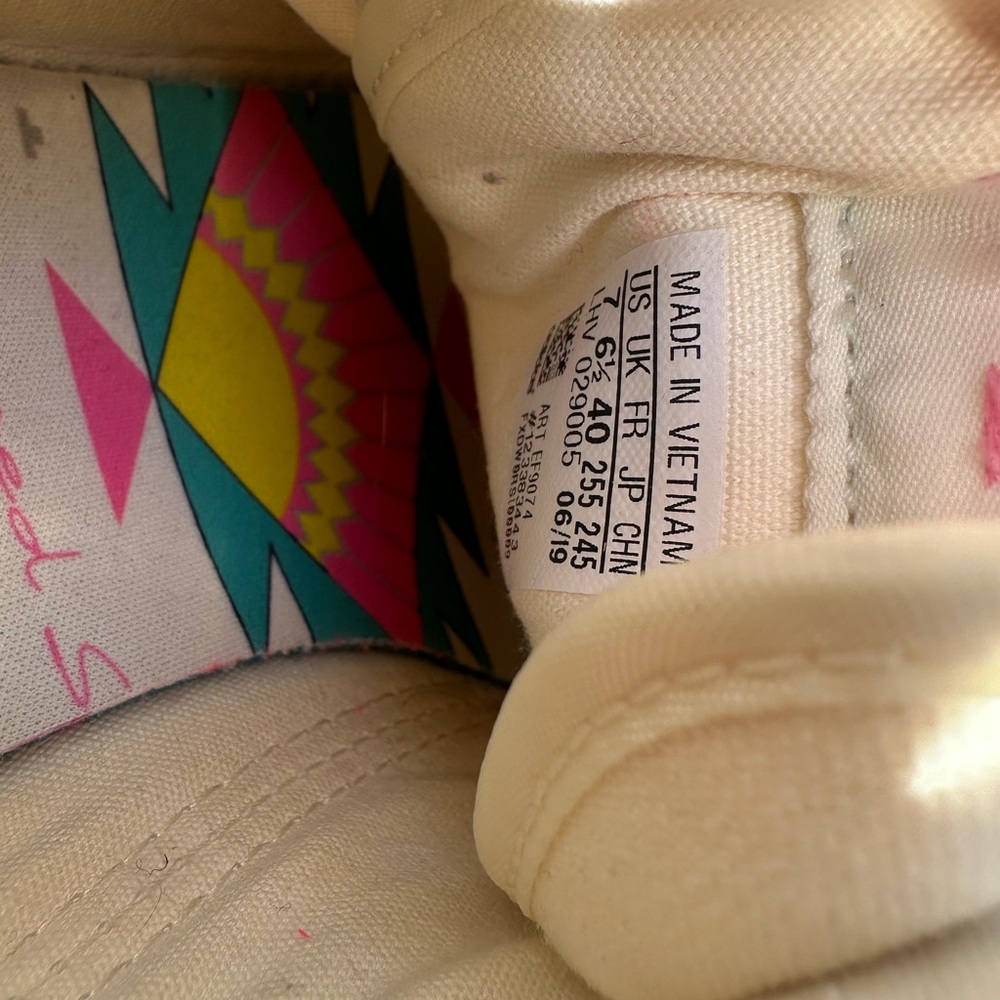 Adidas original x Arizona tea sneakers size 7 - Picture 6 of 6